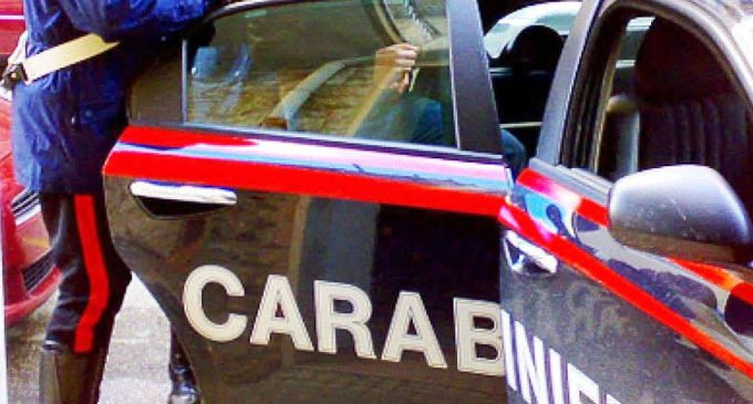 carabinieri arrestano rapinatori