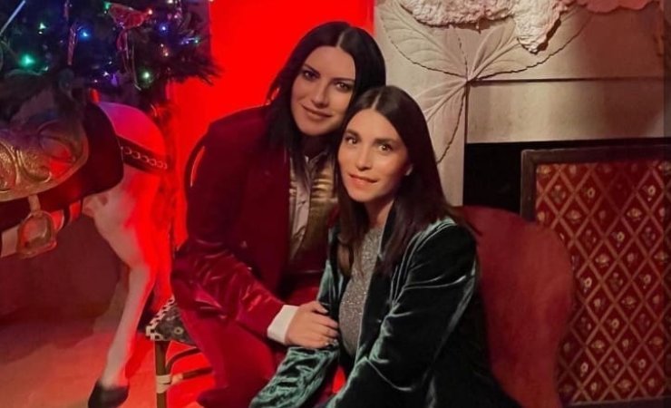 laura pausini sorella silvia somiglianza 