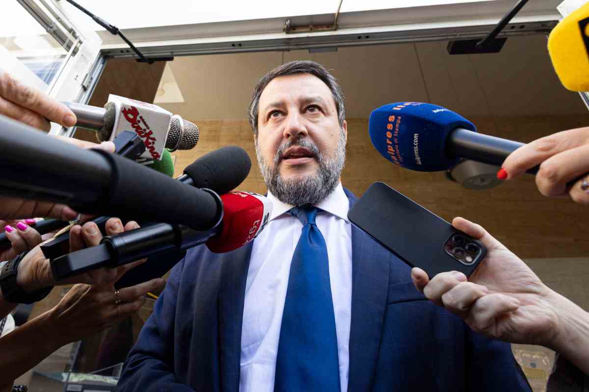 Salvini minacciato di morte sui social: "Non ci fermeremo"
