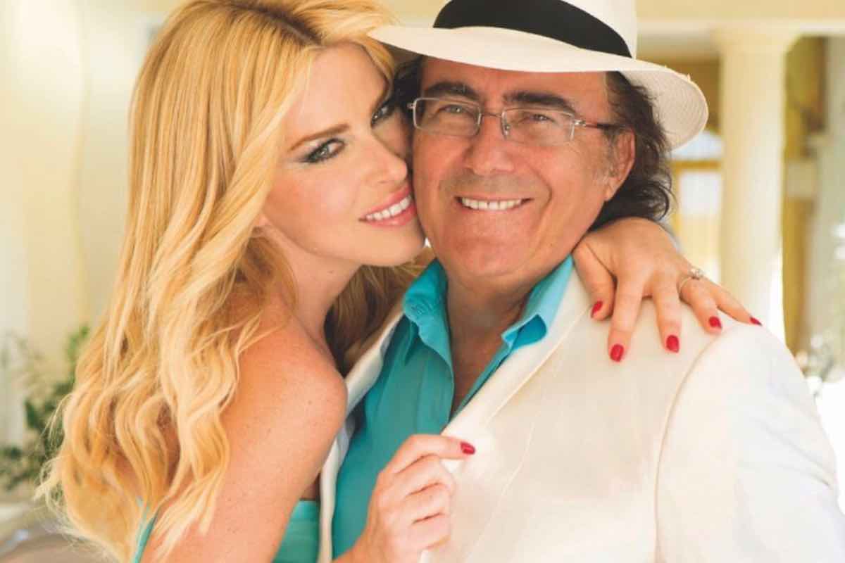 Loredana lecciso al bano