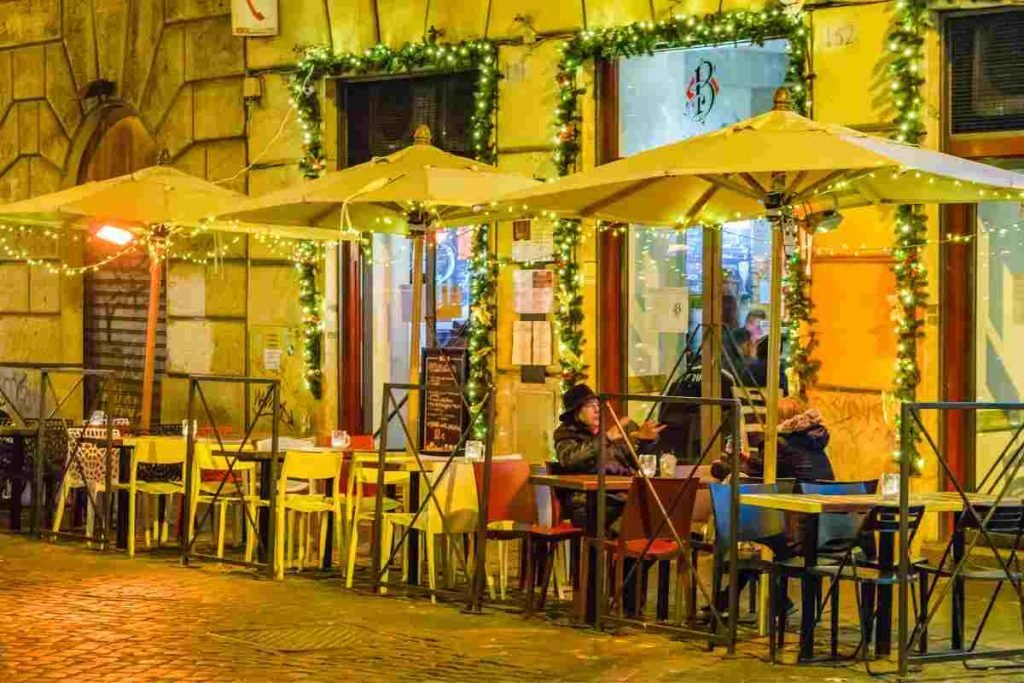 È questa la trattoria più antica di Roma: è aperta da 500 anni e si ...