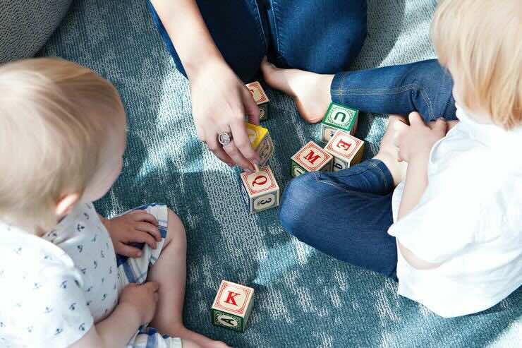 Bonus figli: la decontribuzione per le mamme e il bonus asilo nido