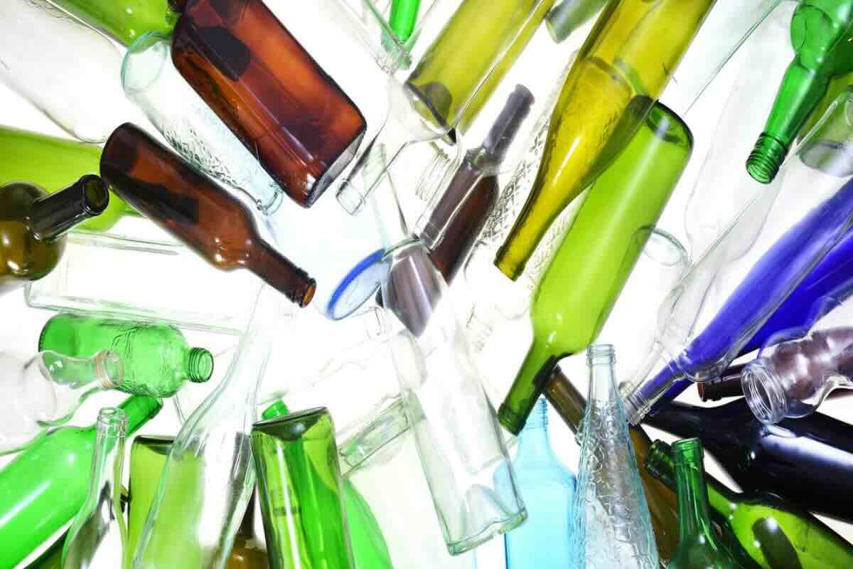Bottiglie in vetro: come riutilizzarle