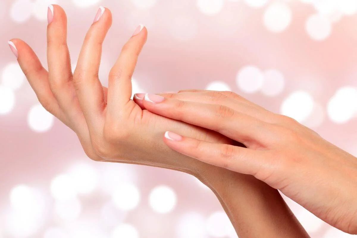 Ringiovanire la pelle delle mani: come fare