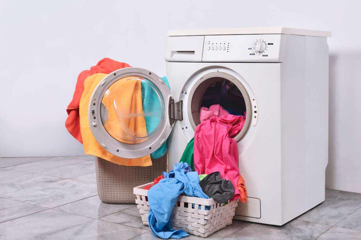 Come eliminare il cattivo odore dalla lavatrice