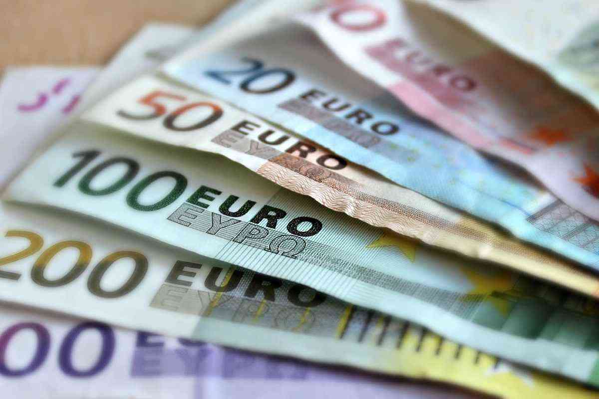 Contante nuove regole UE