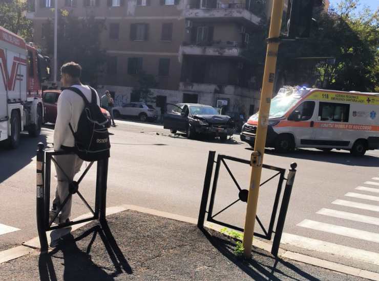 Terribile incidente su Viale Marconi