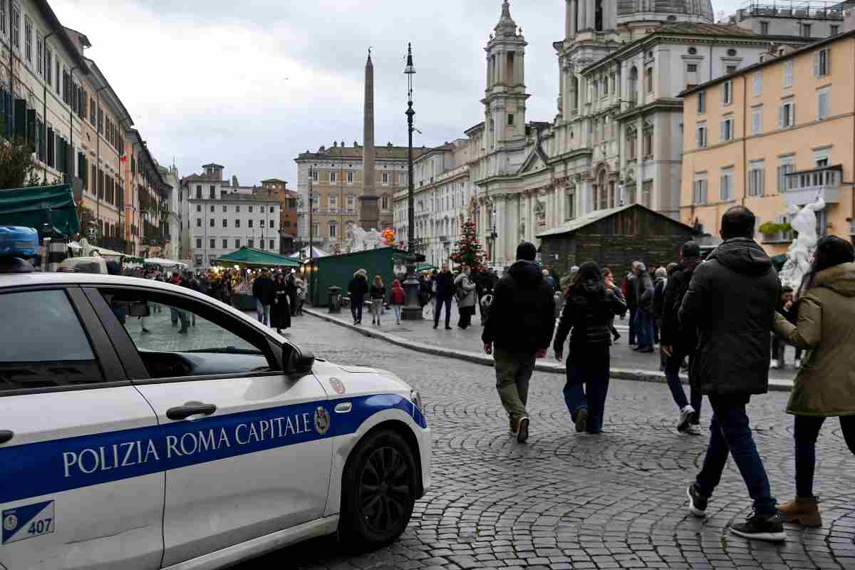 Polizia piazza Navona 