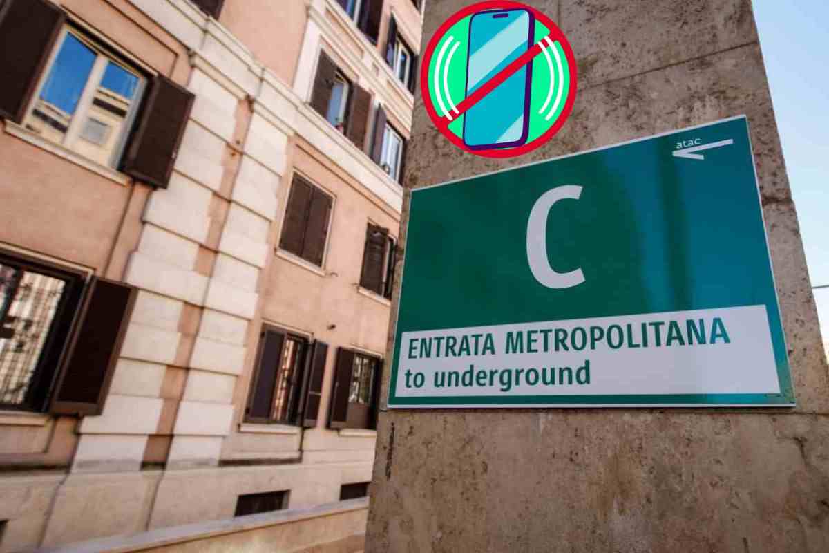 L'entrata della Metro C a Roma e un segnale di no smartphone