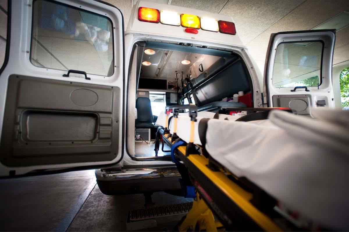 metro b travolto ragazzo 20 anni