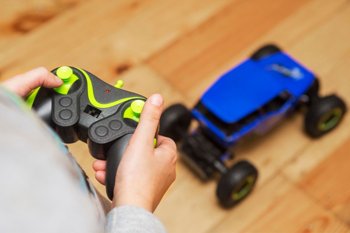 rinvenuto ordigno a Roma dentro una macchina telecomandata